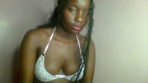 Snapshot of spicy_choco chatting on 10/08/25, 11:35 spicy online show from 10/08/25, 11:35