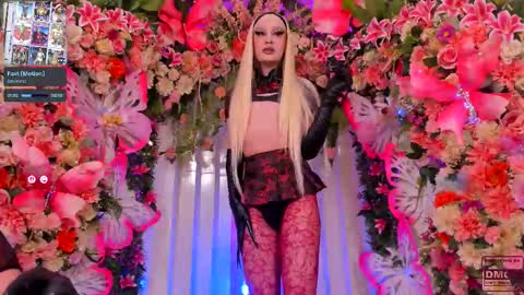 Snapshot of spicysluts chatting on 10/29/25, 03:31 Alison Sharon online show from 10/29/25, 03:31