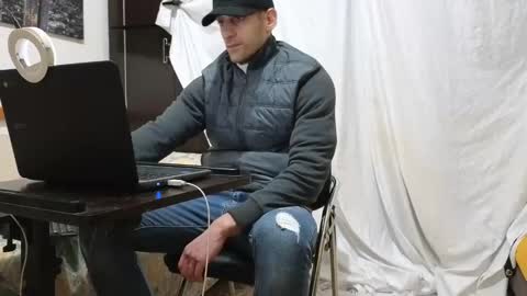 Snapshot of spider_0090 chatting on 01/30/25, 04:24 Marco. When Im offline you can view premium content in bio online show from 01/30/25, 04:24