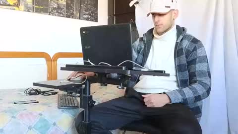 Snapshot of spider_0090 chatting on 02/10/25, 08:09 Marco. When Im offline you can view premium content in bio online show from 02/10/25, 08:09