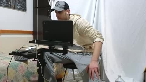 Snapshot of spider_0090 chatting on 02/15/25, 08:11 Marco. When Im offline you can view premium content in bio online show from 02/15/25, 08:11