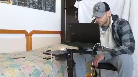 Snapshot of spider_0090 chatting on 02/17/25, 11:02 Marco. When Im offline you can view premium content in bio online show from 02/17/25, 11:02