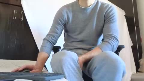 Snapshot of spider_0090 chatting on 10/07/25, 12:02 Marco. When Im offline you can view premium content in bio online show from 10/07/25, 12:02