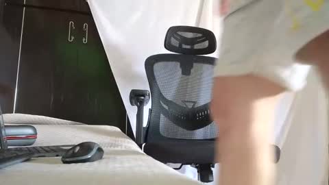 Snapshot of spider_0090 chatting on 10/17/25, 09:23 Marco. When Im offline you can view premium content in bio online show from 10/17/25, 09:23