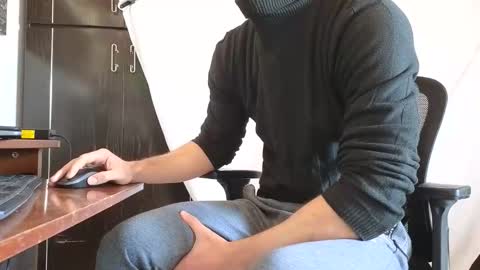 Snapshot of spider_0090 chatting on 11/08/25, 09:31 Marco. When Im offline you can view premium content in bio online show from 11/08/25, 09:31