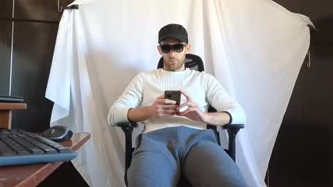 Snapshot of spider_0090 chatting on 11/12/25, 10:15 Marco. When Im offline you can view premium content in bio online show from 11/12/25, 10:15