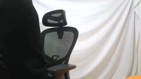 Snapshot of spider_0090 chatting on 12/04/25, 05:28 Marco. When Im offline you can view premium content in bio online show from 12/04/25, 05:28