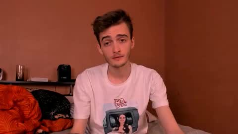 Snapshot of spider___man chatting on 10/05/25, 09:34 Spidey online show from 10/05/25, 09:34