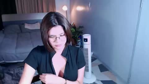 Hi Im Carmela online show from 06/01/26, 05:53