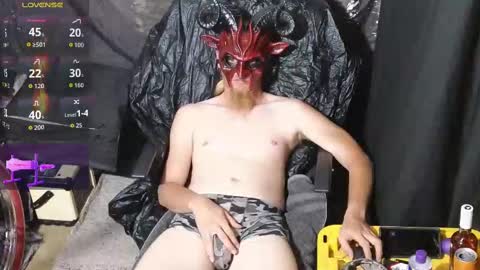 Snapshot of spike_madrox chatting on 10/05/25, 06:12 spike_madrox online show from 10/05/25, 06:12