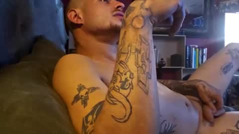 Snapshot of spitface7st907944 chatting on 12/20/24, 09:32 Lil blue devil online show from 12/20/24, 09:32