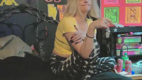 Daddy  His Splash Queen online show from 04/04/26, 10:51