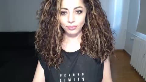 Doll online show from 01/27/25, 11:43