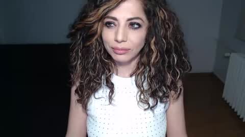 Doll online show from 02/09/25, 07:30