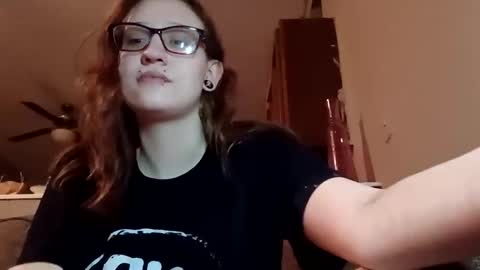 Snapshot of spoiledprincess4 chatting on 02/09/25, 02:49 spoiledprincess4 online show from 02/09/25, 02:49