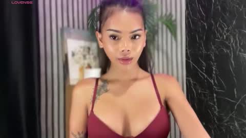 CALL ME RAINE online show from 04/11/26, 01:37