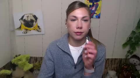 Snapshot of sport_tall_karina chatting on 12/20/24, 08:28 Karina online show from 12/20/24, 08:28