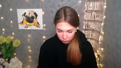 Snapshot of sport_tall_karina chatting on 12/26/24, 11:54 Karina online show from 12/26/24, 11:54