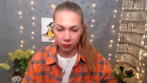 Snapshot of sport_tall_karina chatting on 03/10/25, 08:04 Karina online show from 03/10/25, 08:04