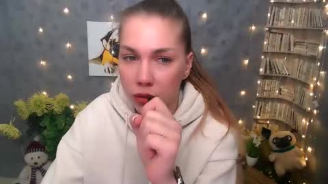 Snapshot of sport_tall_karina chatting on 03/11/25, 08:20 Karina online show from 03/11/25, 08:20