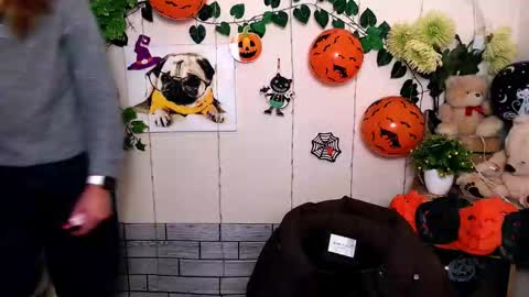 Snapshot of sport_tall_karina chatting on 10/30/25, 08:27 Karina online show from 10/30/25, 08:27