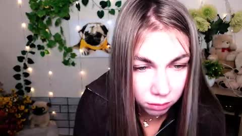 Snapshot of sport_tall_karina chatting on 11/11/25, 09:09 Karina online show from 11/11/25, 09:09