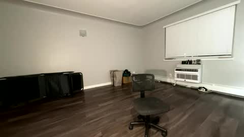 Snapshot of sportsfreak1619 chatting on 11/28/25, 05:43 sportsfreak1619 online show from 11/28/25, 05:43