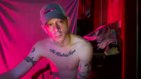 Snapshot of spotlight19955 chatting on 01/05/25, 09:15 TN stuf online show from 01/05/25, 09:15