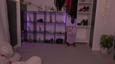 Abby online show from 12/30/24, 04:40