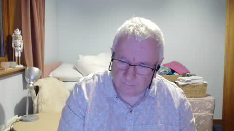 springtine online show from 07/12/26, 11:51