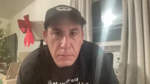 spun4feet online show from 12/15/25, 07:56