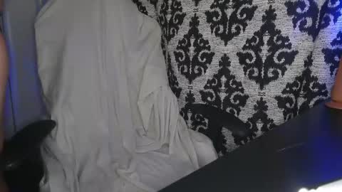 SpunRawCumslut77003 online show from 01/15/25, 05:37