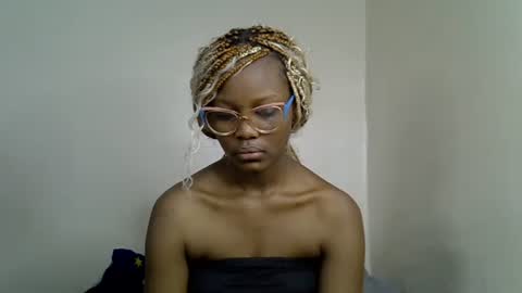 Tashy online show from 10/25/25, 08:14