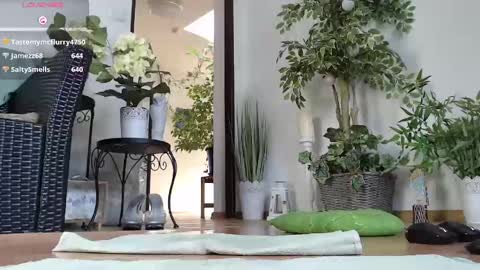 Monica online show from 02/16/25, 10:32