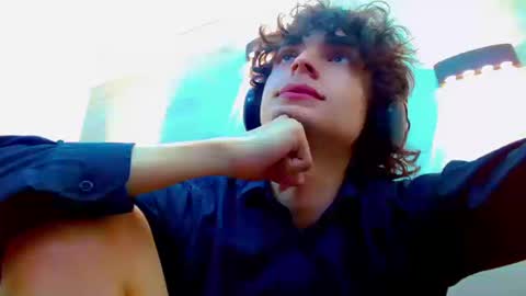 ethan online show from 09/10/25, 02:39