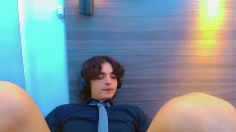 ethan online show from 04/22/26, 01:12