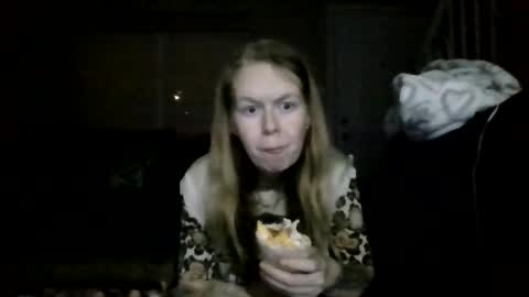 Snapshot of sriley386444137 chatting on 01/28/25, 05:22 sriley386444137 online show from 01/28/25, 05:22