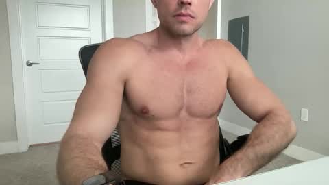 Snapshot of srm1012 chatting on 11/20/25, 10:31 srm1012 online show from 11/20/25, 10:31