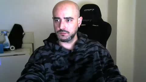 Snapshot of srtramposo chatting on 03/15/26, 02:12 srtramposo online show from 03/15/26, 02:12