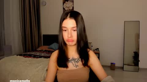 Snapshot of ssash1mii chatting on 02/06/25, 10:32 Hey guys i miss you so much online show from 02/06/25, 10:32