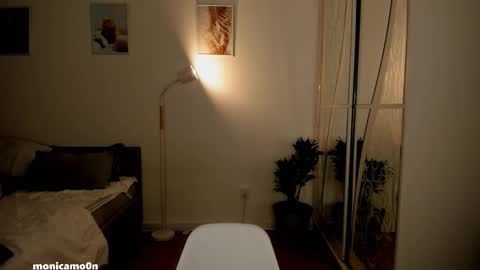 Snapshot of ssash1mii chatting on 09/24/25, 09:51 Hey guys i miss you so much online show from 09/24/25, 09:51