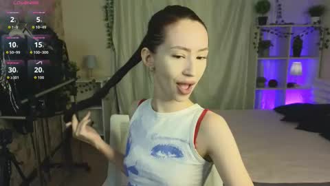 Snapshot of ssen_megan chatting on 12/14/25, 11:04 Im Megan online show from 12/14/25, 11:04