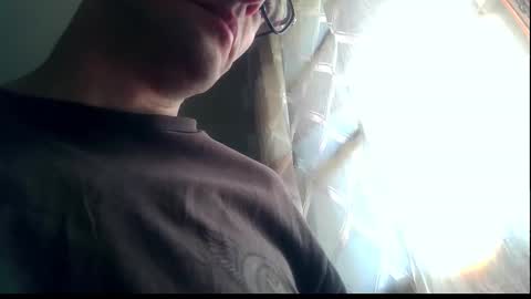 Snapshot of ssenzo chatting on 11/05/25, 11:10 ssenzo online show from 11/05/25, 11:10