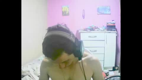 Snapshot of ssjkm chatting on 10/28/25, 02:59 Daniel online show from 10/28/25, 02:59