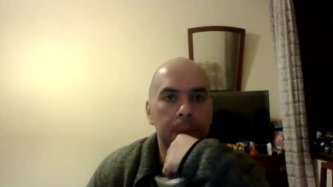 Snapshot of sstrasser chatting on 01/05/25, 11:12 ShYgUy online show from 01/05/25, 11:12