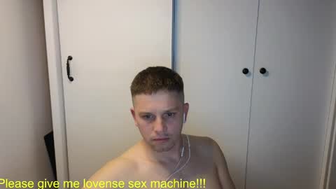 st1vemaster01 online show from 05/18/26, 02:12