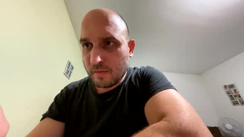 Snapshot of sta13 chatting on 10/20/25, 10:10 sta13 online show from 10/20/25, 10:10