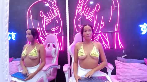 staarlightt online show from 10/04/25, 10:30