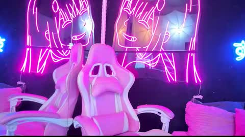 staarlightt online show from 10/13/25, 09:26