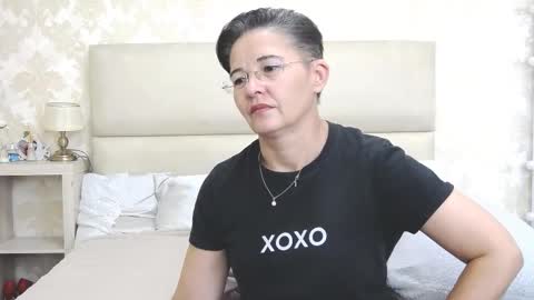 Snapshot of staceydarling chatting on 09/12/25, 09:09 staceydarling online show from 09/12/25, 09:09